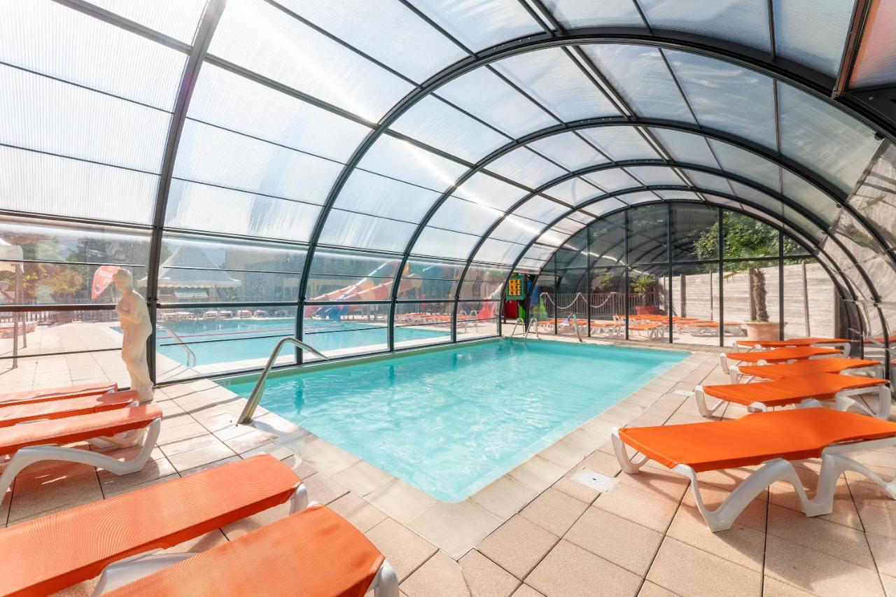 Отель Camping Le Rochetaillee Grandes Sables Экстерьер фото