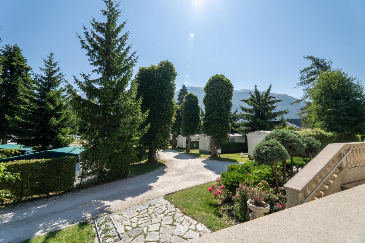 Отель Camping Le Rochetaillee Grandes Sables Экстерьер фото