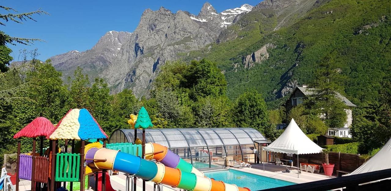 Отель Camping Le Rochetaillee Grandes Sables Экстерьер фото
