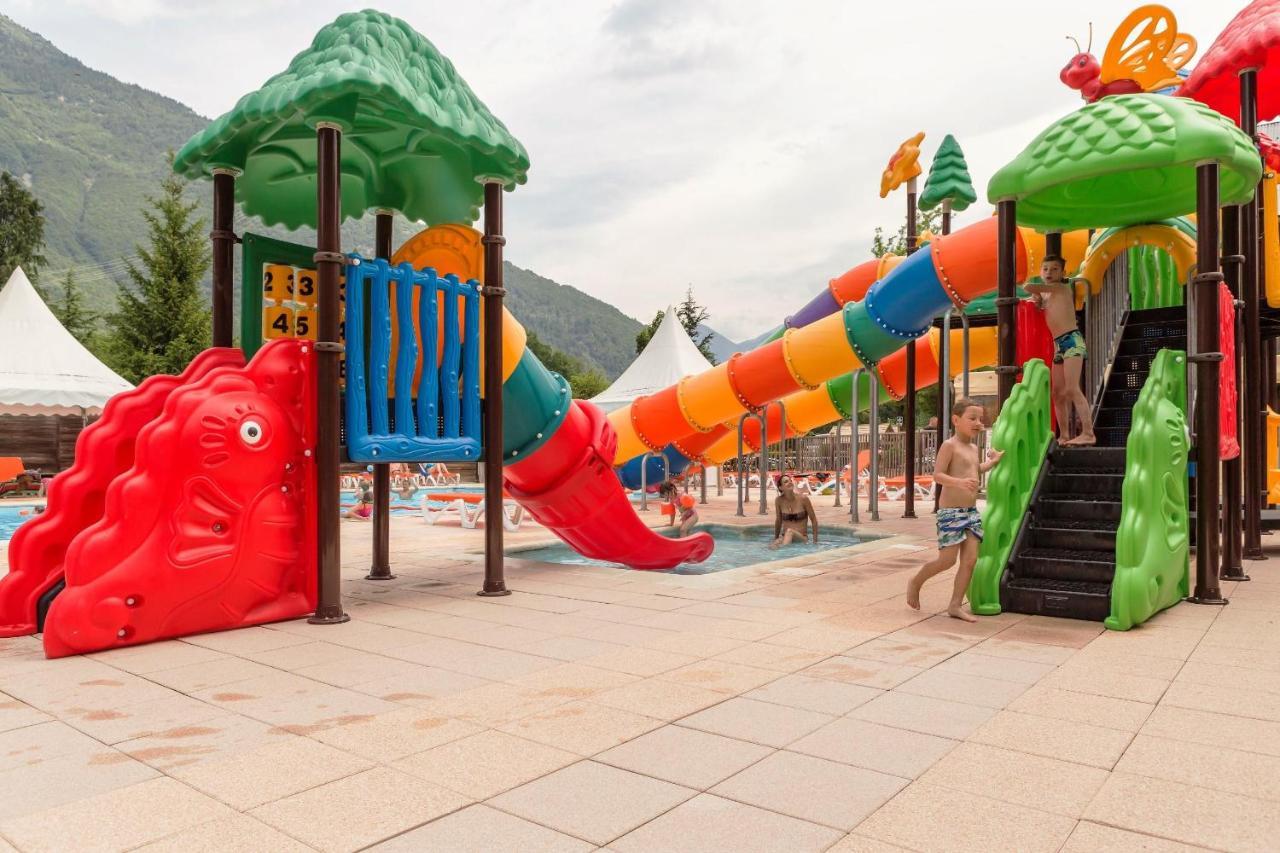 Отель Camping Le Rochetaillee Grandes Sables Экстерьер фото